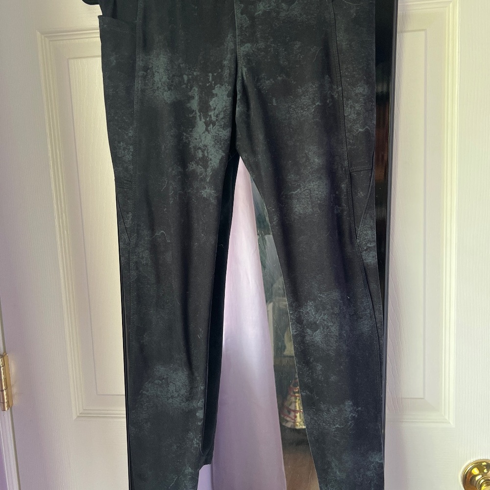Danskin Leggings with Pockets
